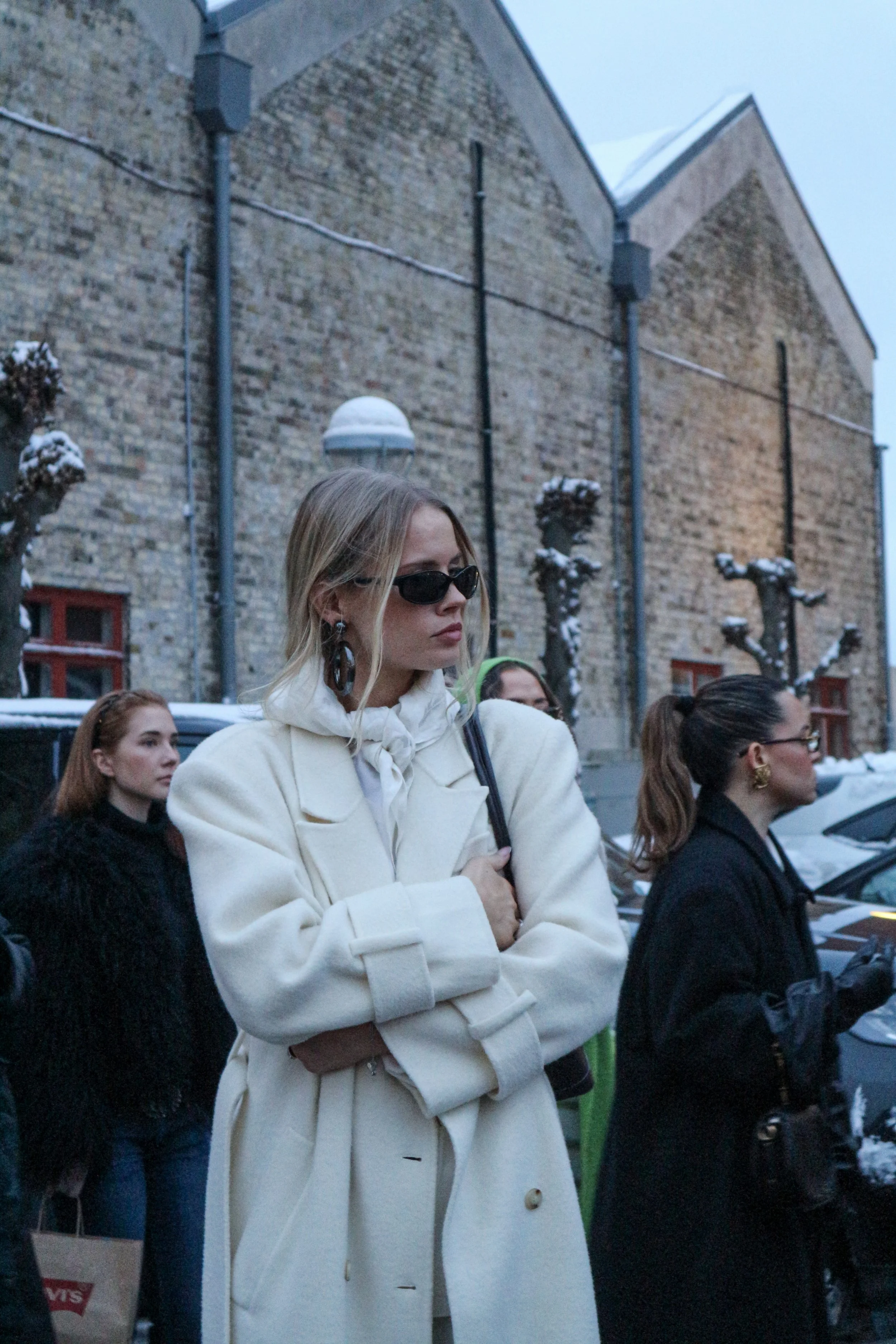 CPFW_AW26_STREETSTYLE_DAYONE_ALEXIAKASABIKA015.jpg