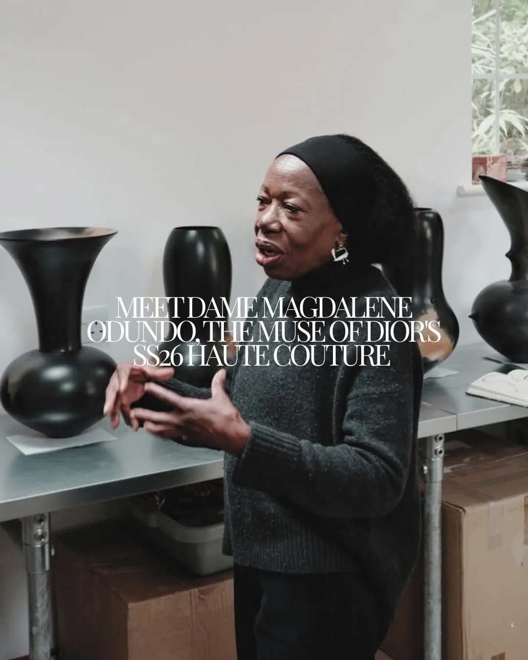 Meet Dame Magdalene Odundo, the artistic force and quiet inspiration behind Dior&rsquo;s SS26 Haute Couture vision. This season, fashion looked beyond the runway and into the world of sculpture, craftsmanship, and cultural storytelling, drawing from 