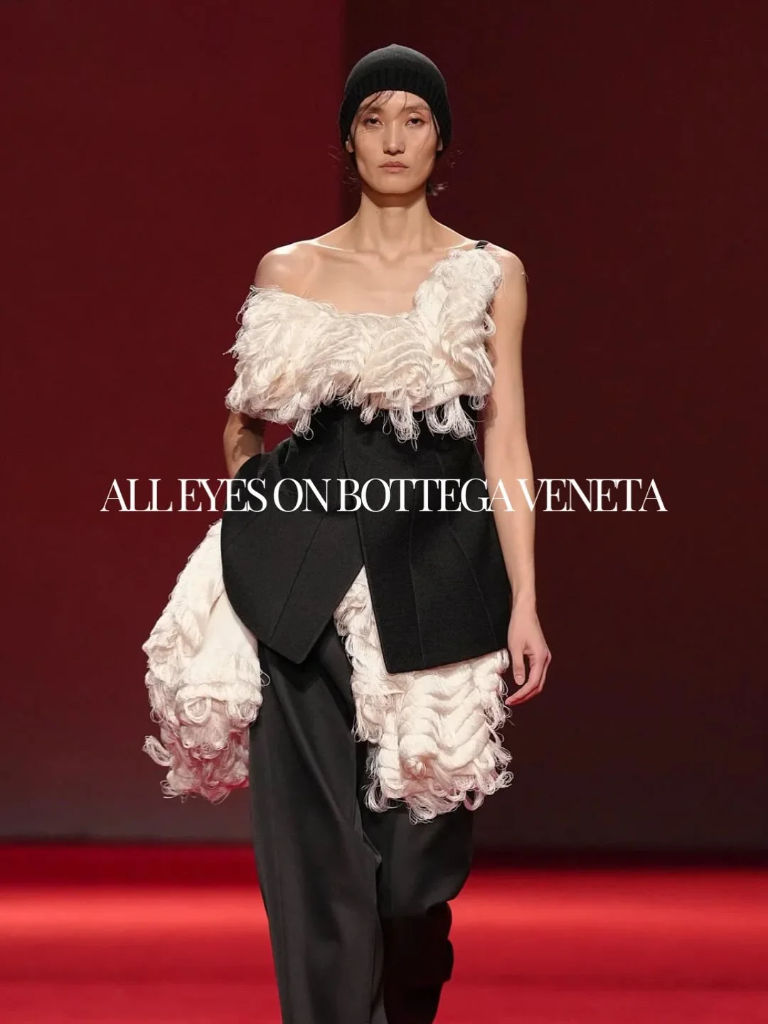 The collection leaned into the house&rsquo;s essence craftsmanship first. Leather moved with unexpected softness, tailoring felt liberated rather than strict, and silhouettes carried a sense of ease that mirrored real life instead of runway fantasy. 