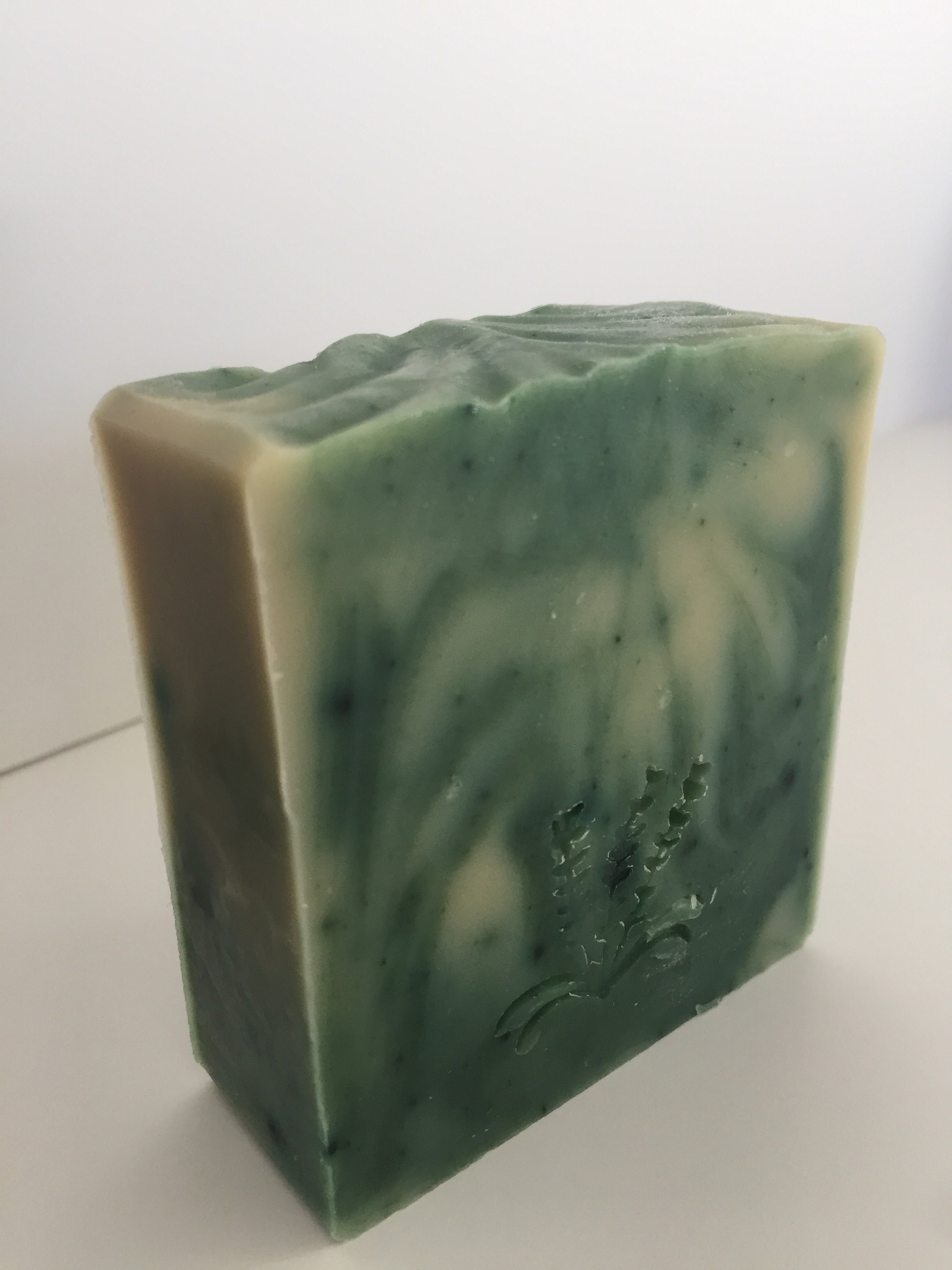 https://i.etsystatic.com/19444217/r/il/0137cc/2104885375/il_fullxfull.2104885375_8y5o.jpg