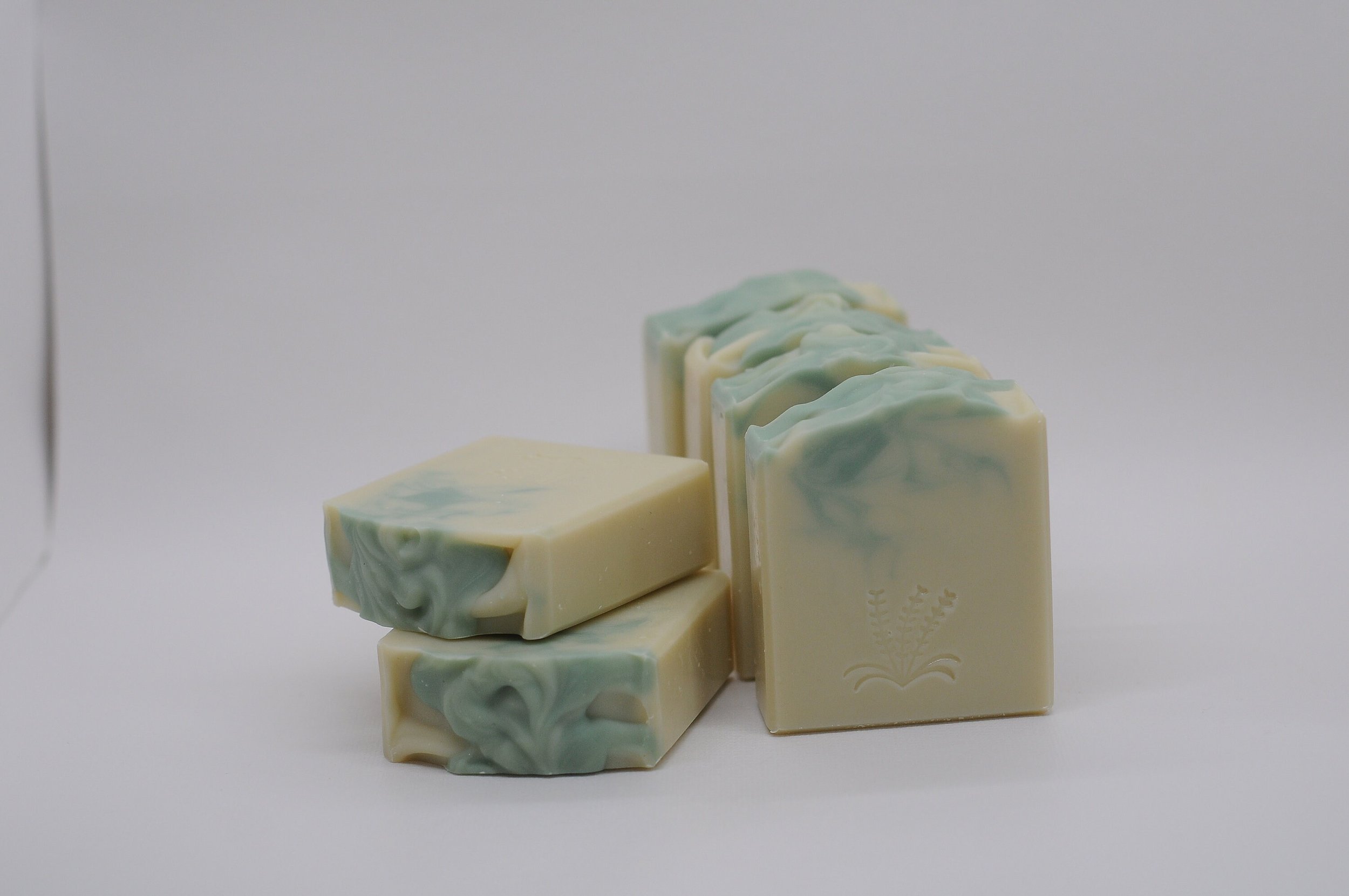 https://i.etsystatic.com/19444217/r/il/0c1422/4682393043/il_fullxfull.4682393043_4c0x.jpg