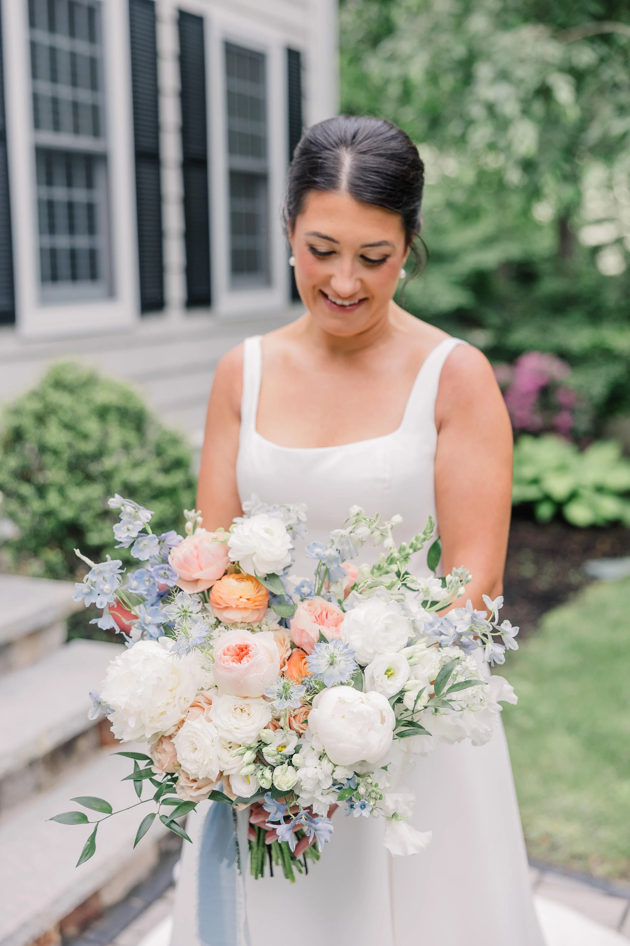 L&D_Bride & Groom_0025.jpg