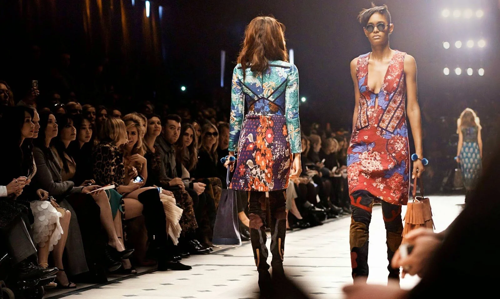 THE TONES OF ELEGANCE BY BURBERRY