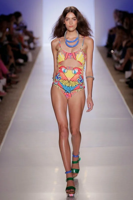 TRENDSETTING PRINTS BY MARA HOFFMAN