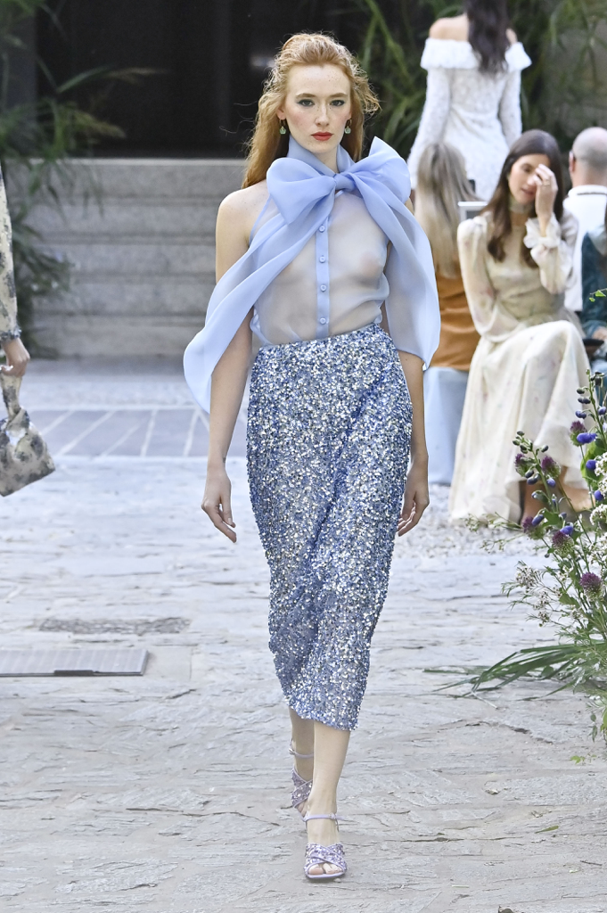 LOOK 39.png