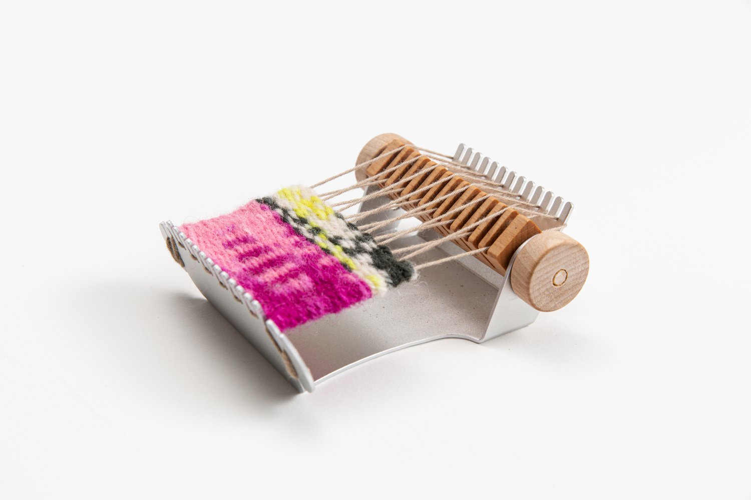 Mini weaving and darning loom — boomloom