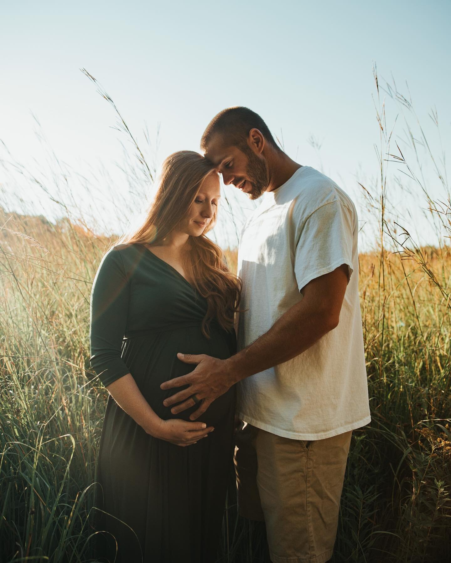 A few of my favorites from Lorin &amp; Jeremy&rsquo;s maternity shoot last fall. I love a good lens flare ☀️📸