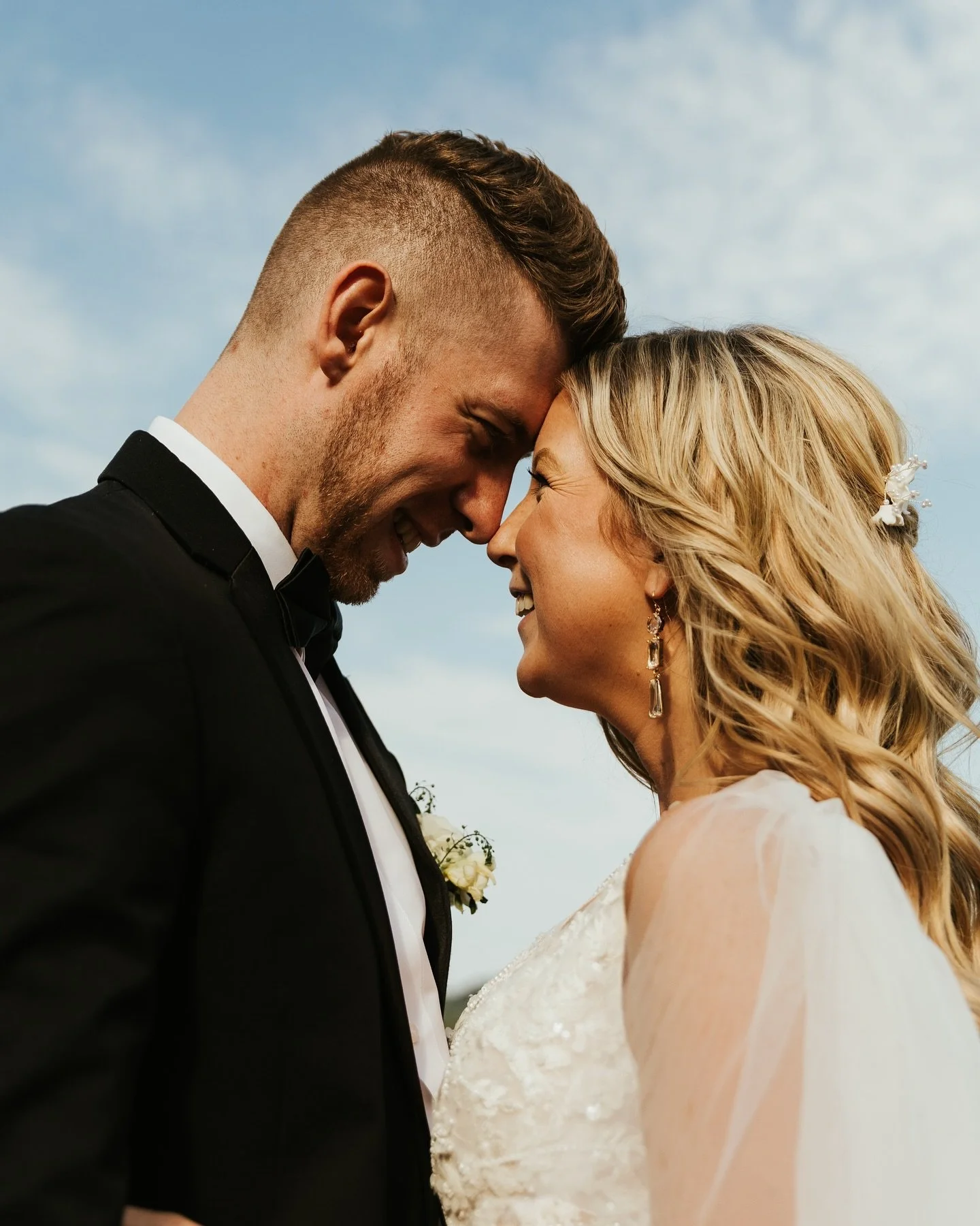 Reliving the sweetest moments with Erin + Max 🤍
-
-

#wisconsinweddingphotographer #illinoisweddingphotographer #weddingphotography #chicagoweddingphotography #wisconsinweddingphotography #midwestweddingphotographer