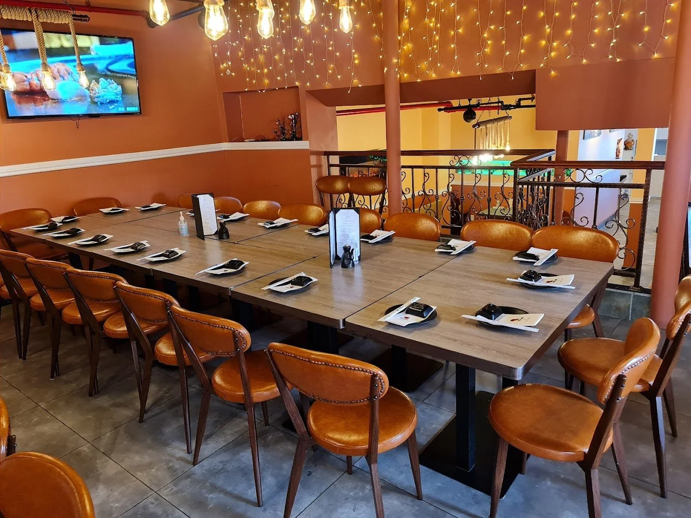 MOUNTAIN FUSION-SUSHI & RAMEN HOUSE 1765 VICTORY BLVD