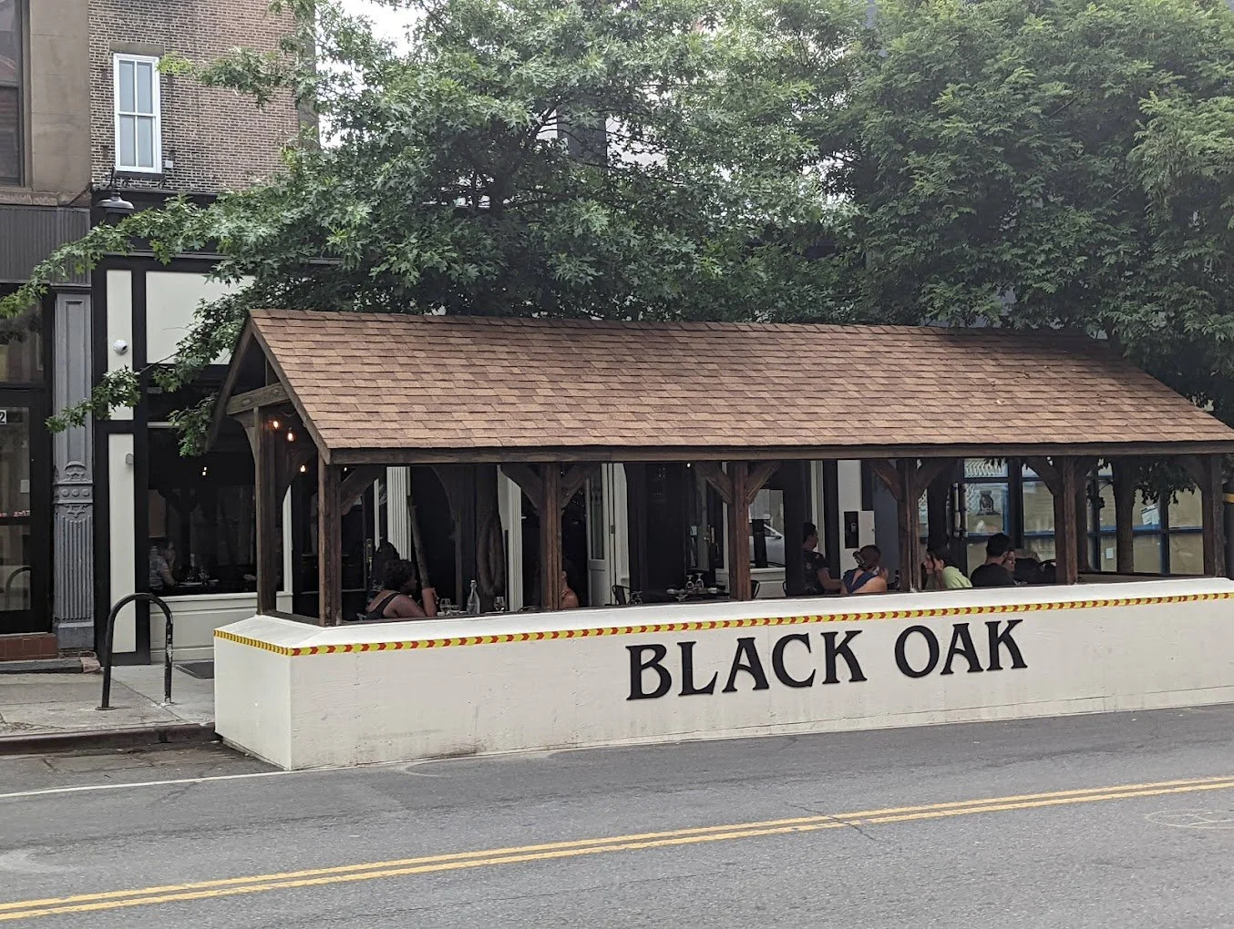 BLACK OAK ON FIFTH 200 5th AVENUE