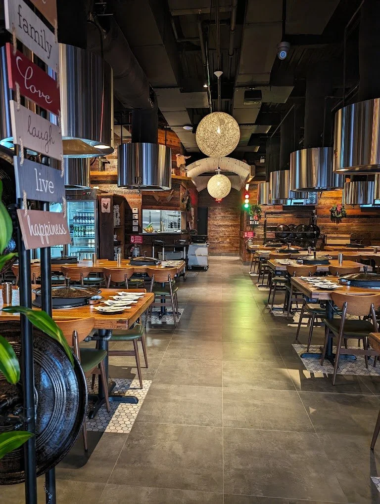 CAST IRON POT ISLAND 939 RICHMOND AVENUE