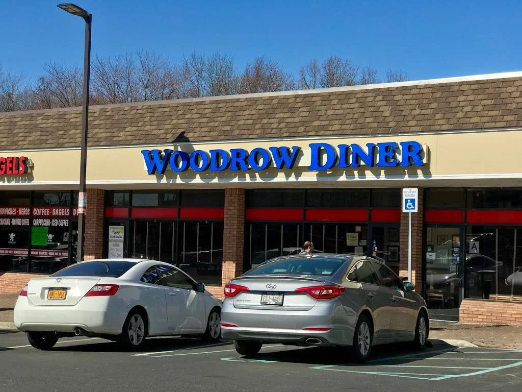 WOODROW DINER 655 ROSSVILLE AVENUE