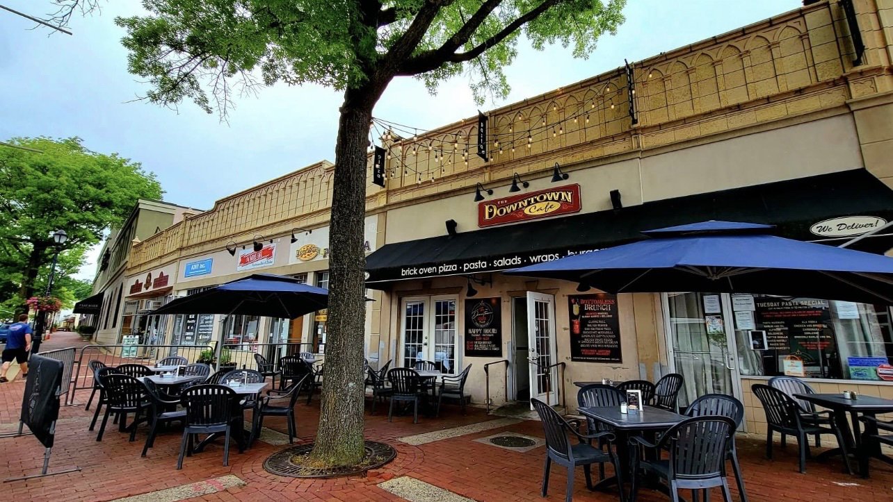 THE DOWNTOWN CAFE 4 SCHOOL STREET GLEN COVE