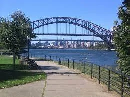 LONG ISLAND CITY-ASTORIA-DITMARS-STEINWAY-ROOSEVELT ISLAND