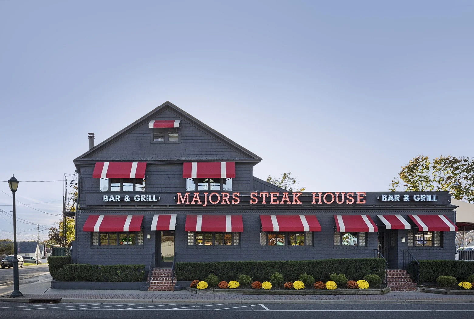 MAJORS STEAK HOUSE 284 EAST MEADOW AVENUE EAST MEADOW