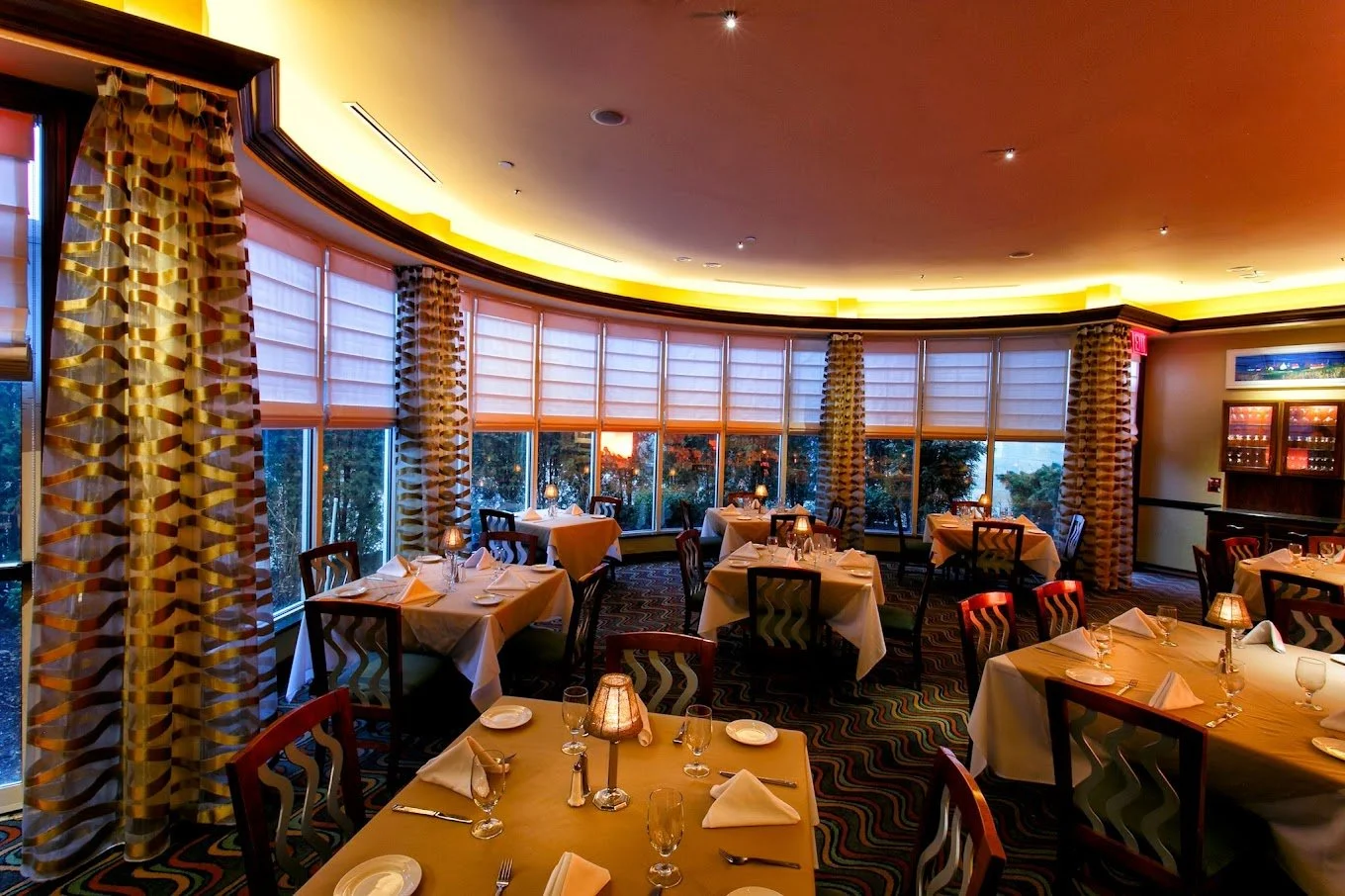 LORENZO'S RESTAURANT, BAR & CABARET 1100 SOUTH AVENUE