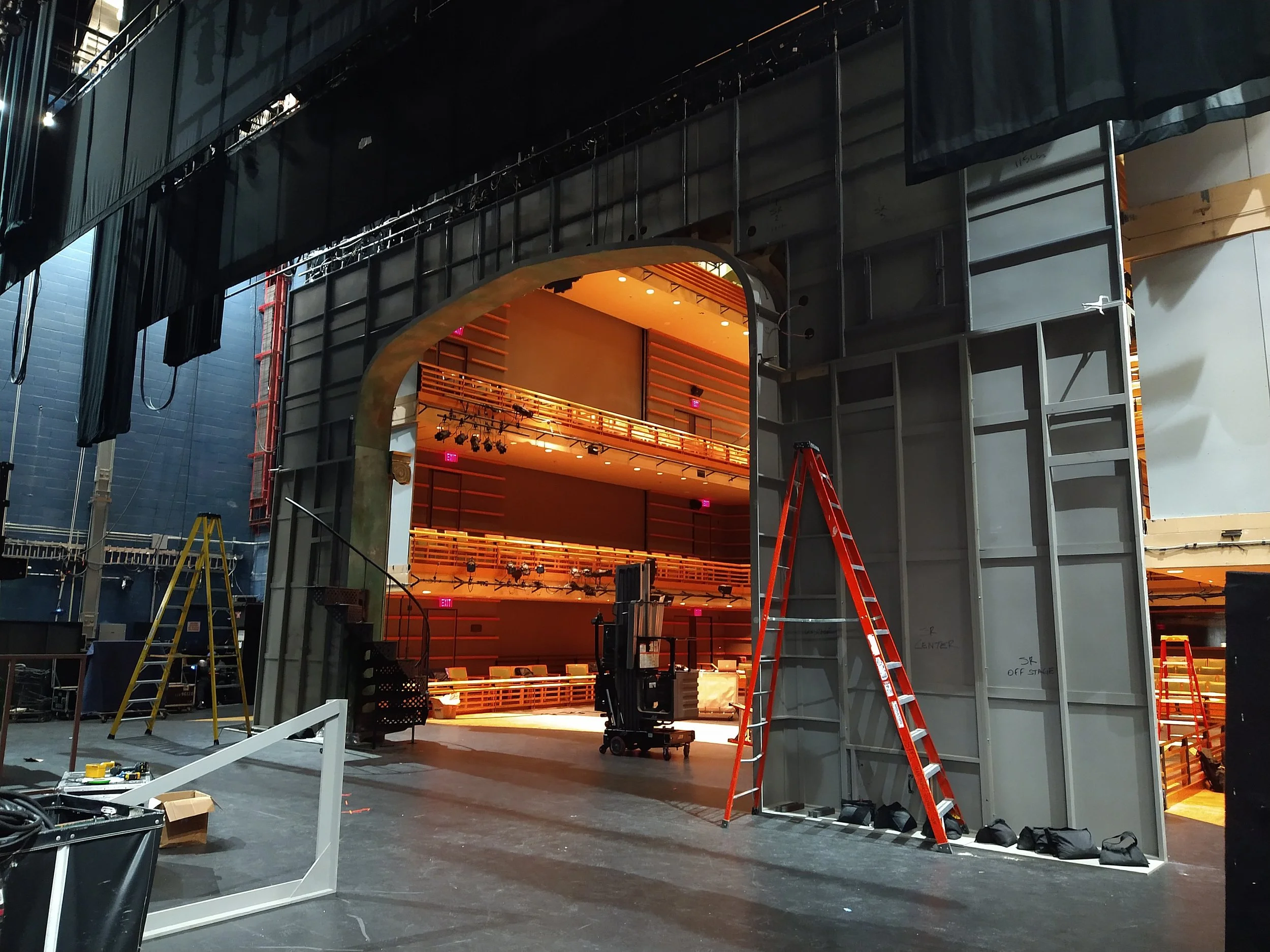 US proscenium.jpg