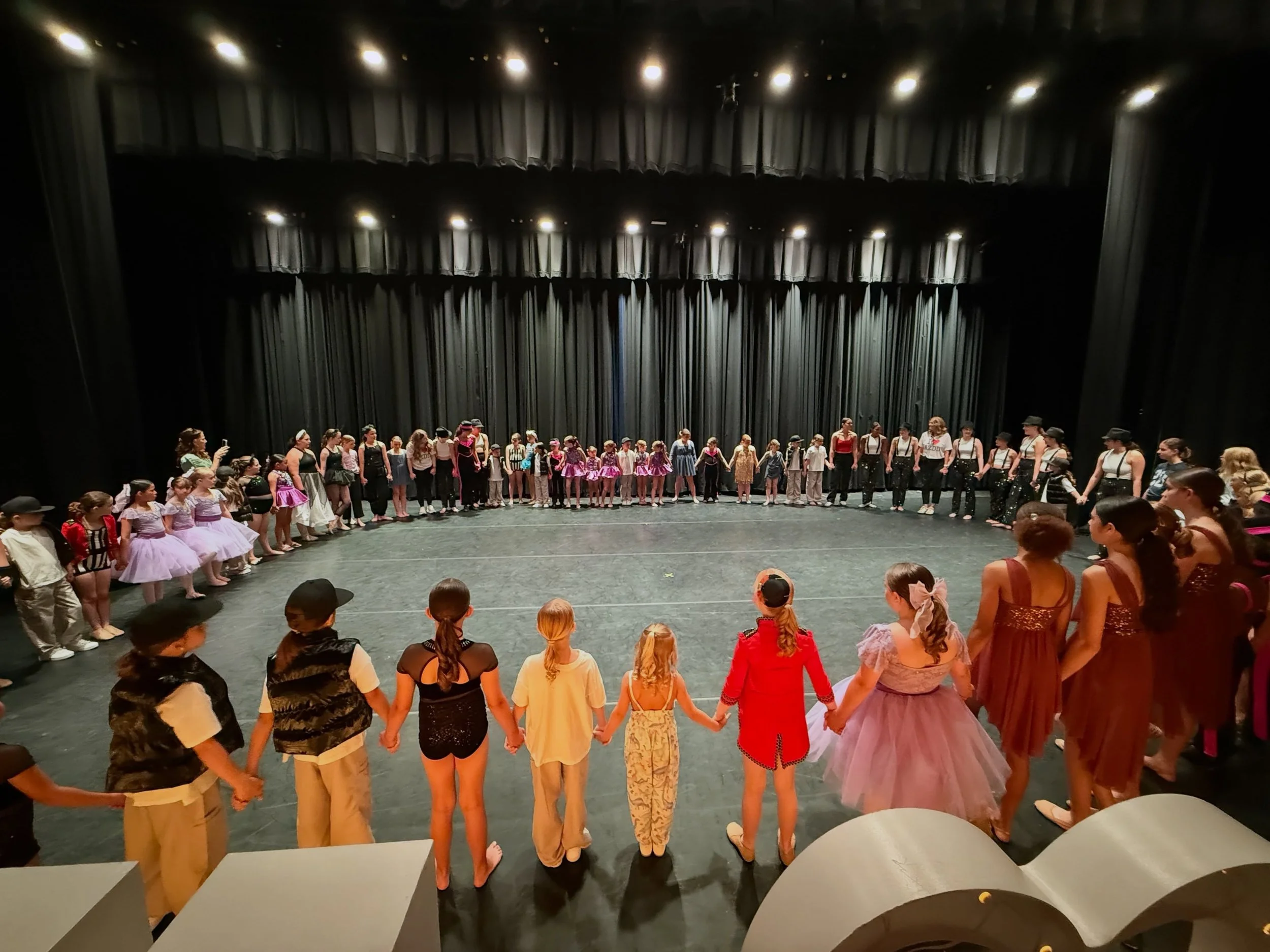 ✨ RECITAL COUNTDOWN IS ON ✨

Can you believe recital is only 2 weeks away?! We are SO excited to see all of our dancers shine on stage and celebrate all of their hard work this season 💗🧡

A few important reminders:
&bull; Please make sure you&rsquo