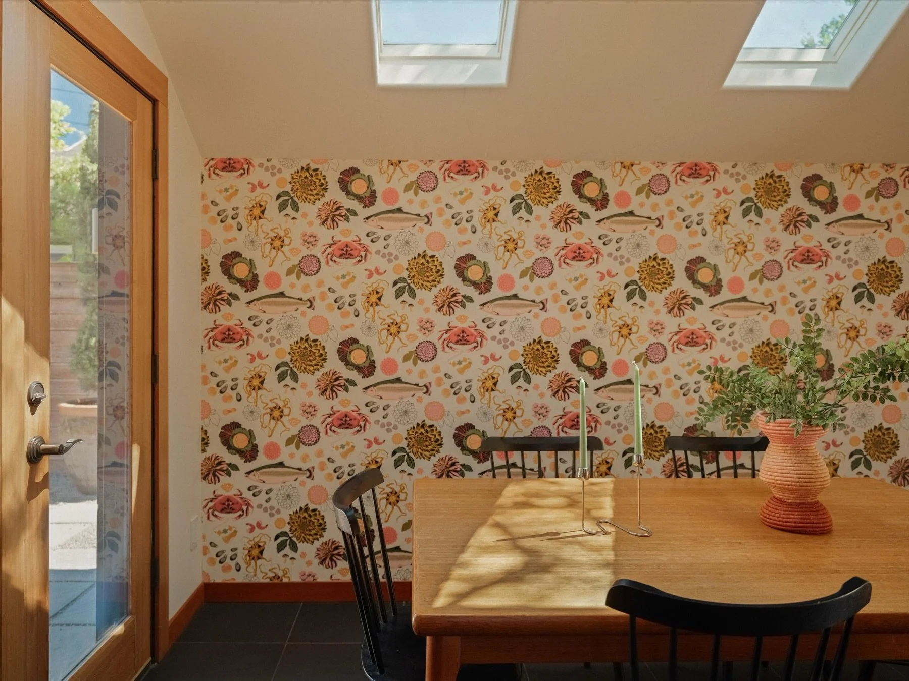 Let&rsquo;s step outside of our warm white comfort zone to admire some stunning work by @kateblairstone at @explorehomerealty newest listing at📍3111 N. Willamette Blvd. Portland, OR 97217 

Locally designed art is sexy and packs such a flirty and fu