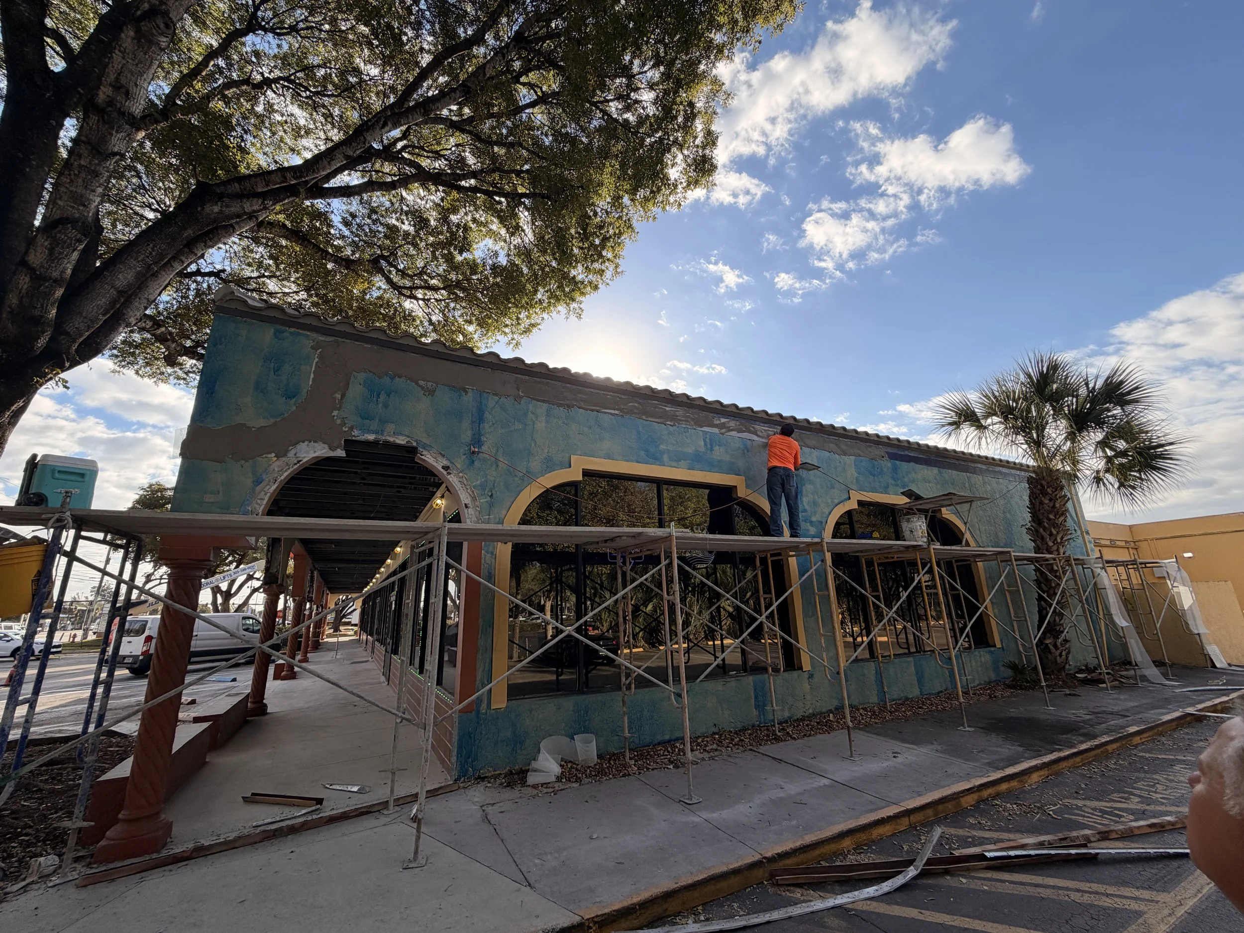 Stucco work in progress in 3 Lakes Shopping Center in Tamarac, Fl