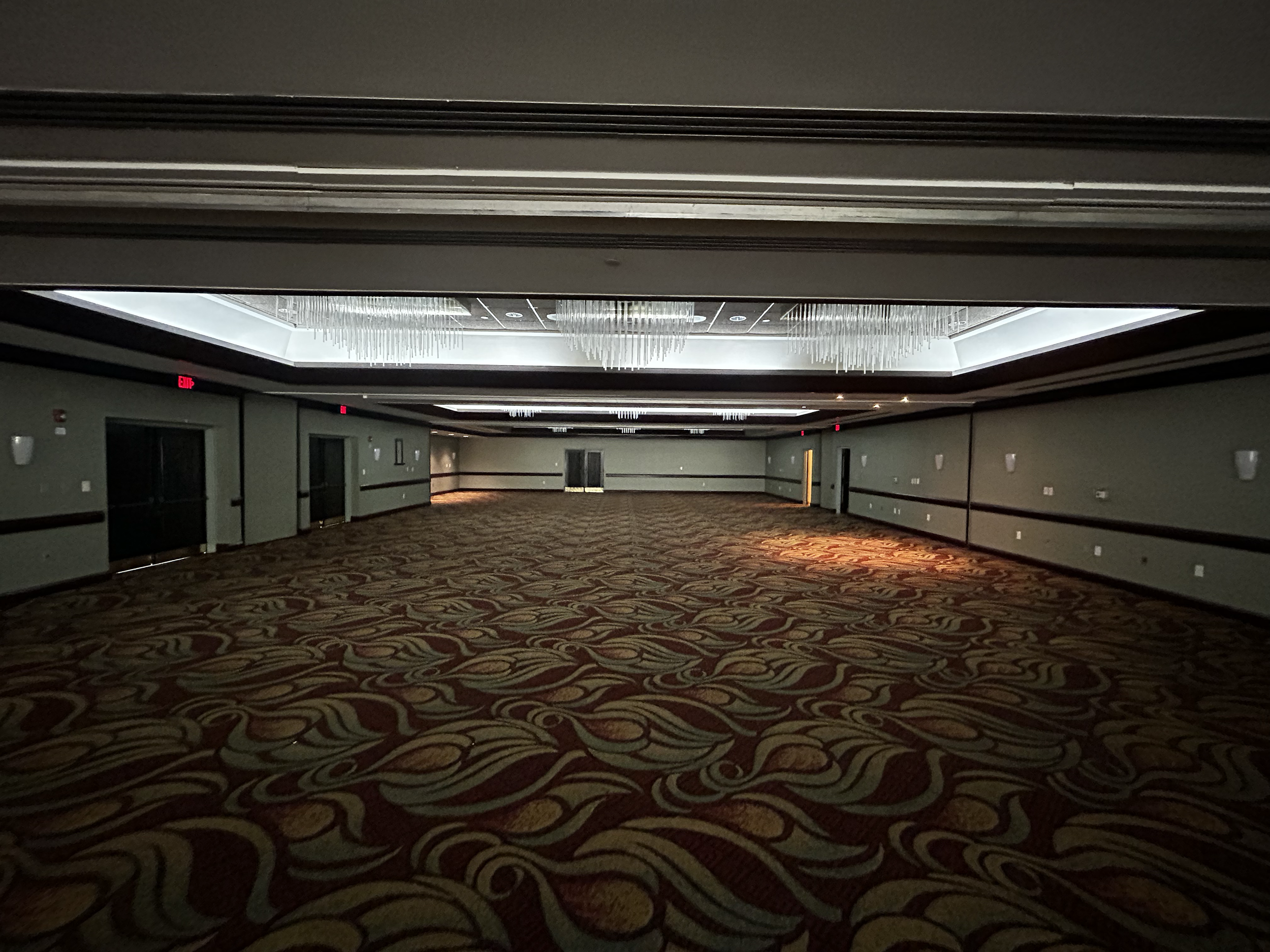 Before renovations in Miami Lakes Hotel Ballroom