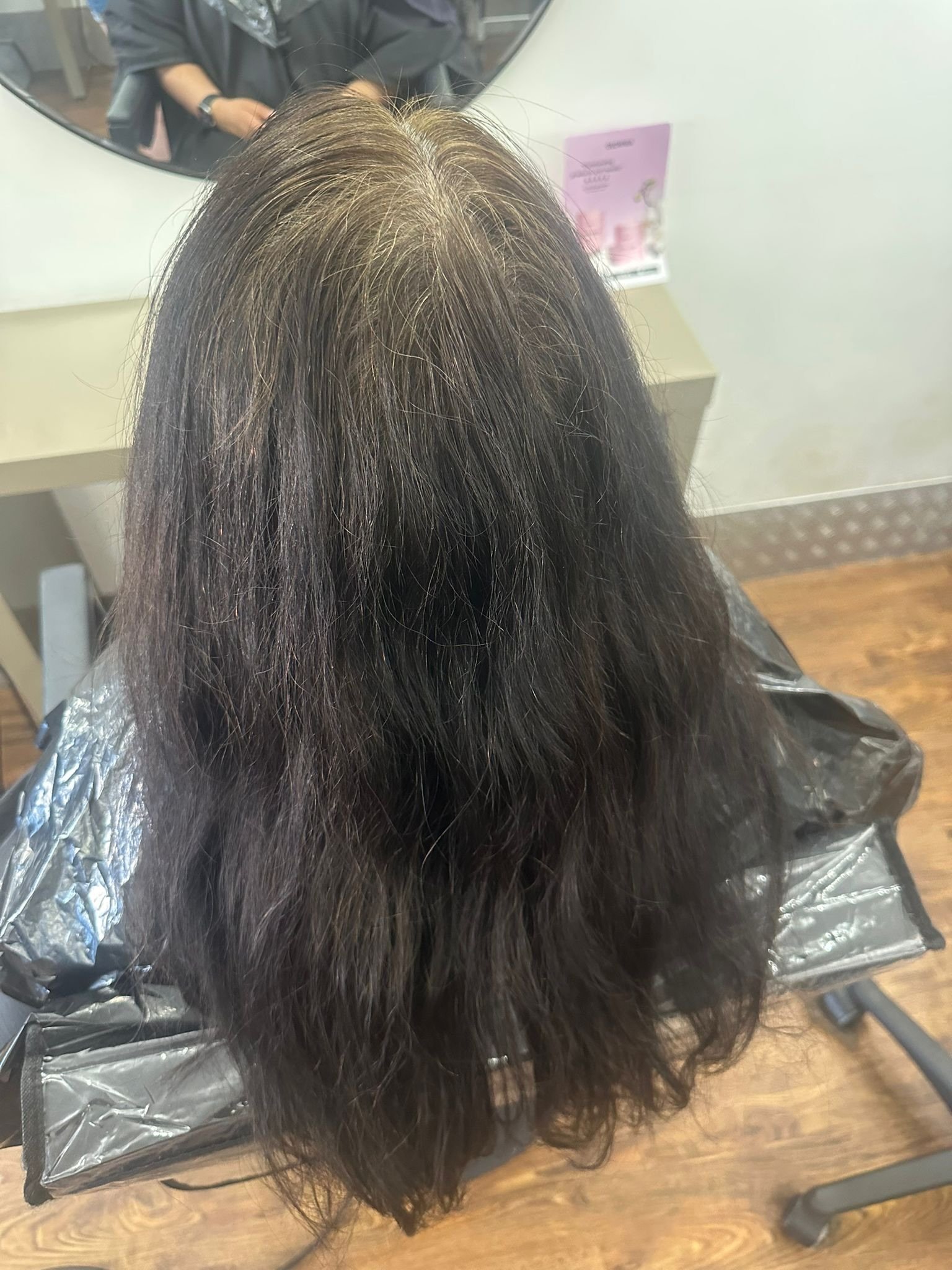 Grey blending is a journey&hellip; not a one appointment fix 

And honestly? That&rsquo;s why the results are so beautiful.

Swipe through this transformation to see the beginning stages of one of our client&rsquo;s grey blending journeys 

➡️ BEFORE