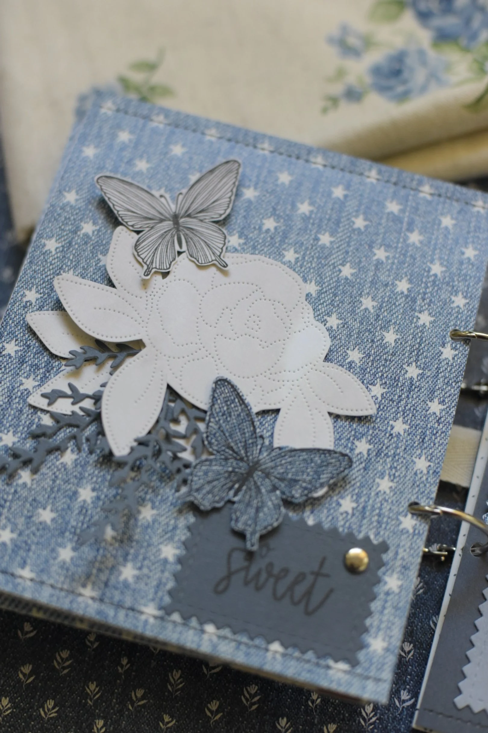 tutoriel-album-ma-petite-fleur-bleue-patmiaou-floril-ges-design