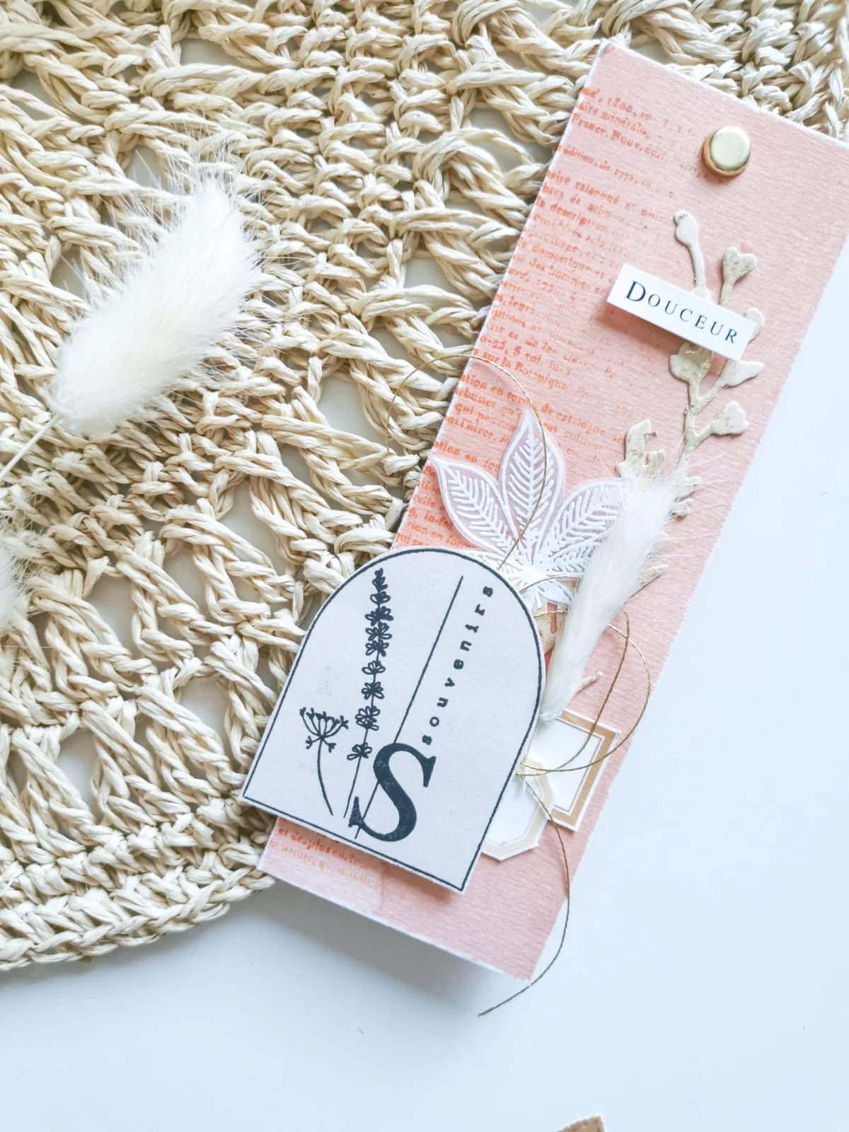 QU'EST-CE QU'UN TAG EN SCRAPBOOKING ET COMMENT L’UTILISER ...