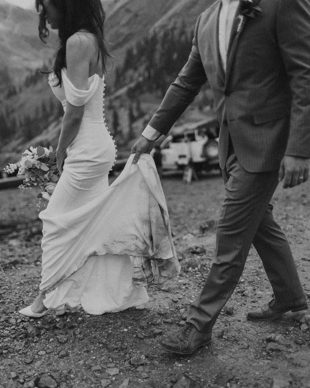 couple walking around Engineer Pass in Telluride