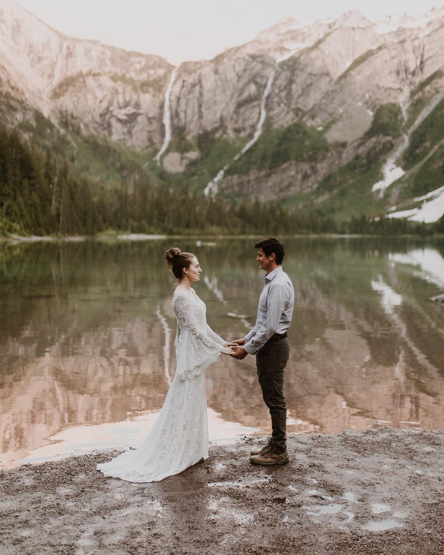 Last time I tried to post this, Instagram decided to glitch and duplicate one of the photos and make one of them black so let&rsquo;s see if it works this time 🤨
.
.
.
.
.
.
.
.
#tellurideelopement #tellurideelopementphotographer #tellurideweddingph