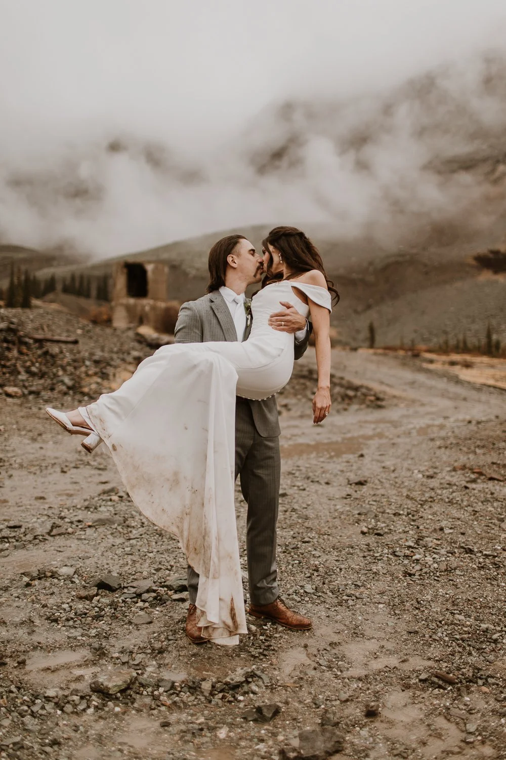Fall Jeeping Elopement in Telluride