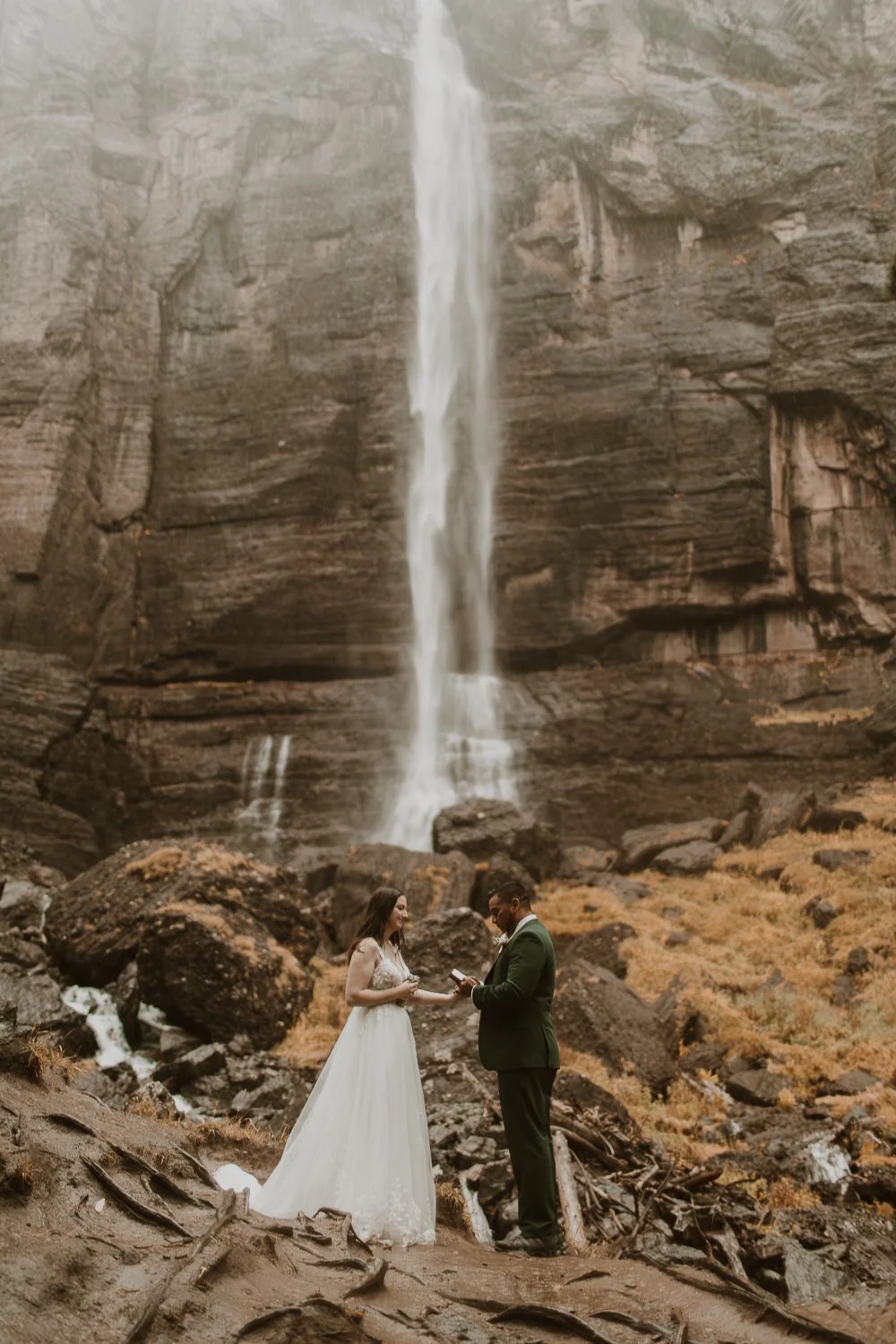 Rainy Fall Elopement at Bridal Veil Falls