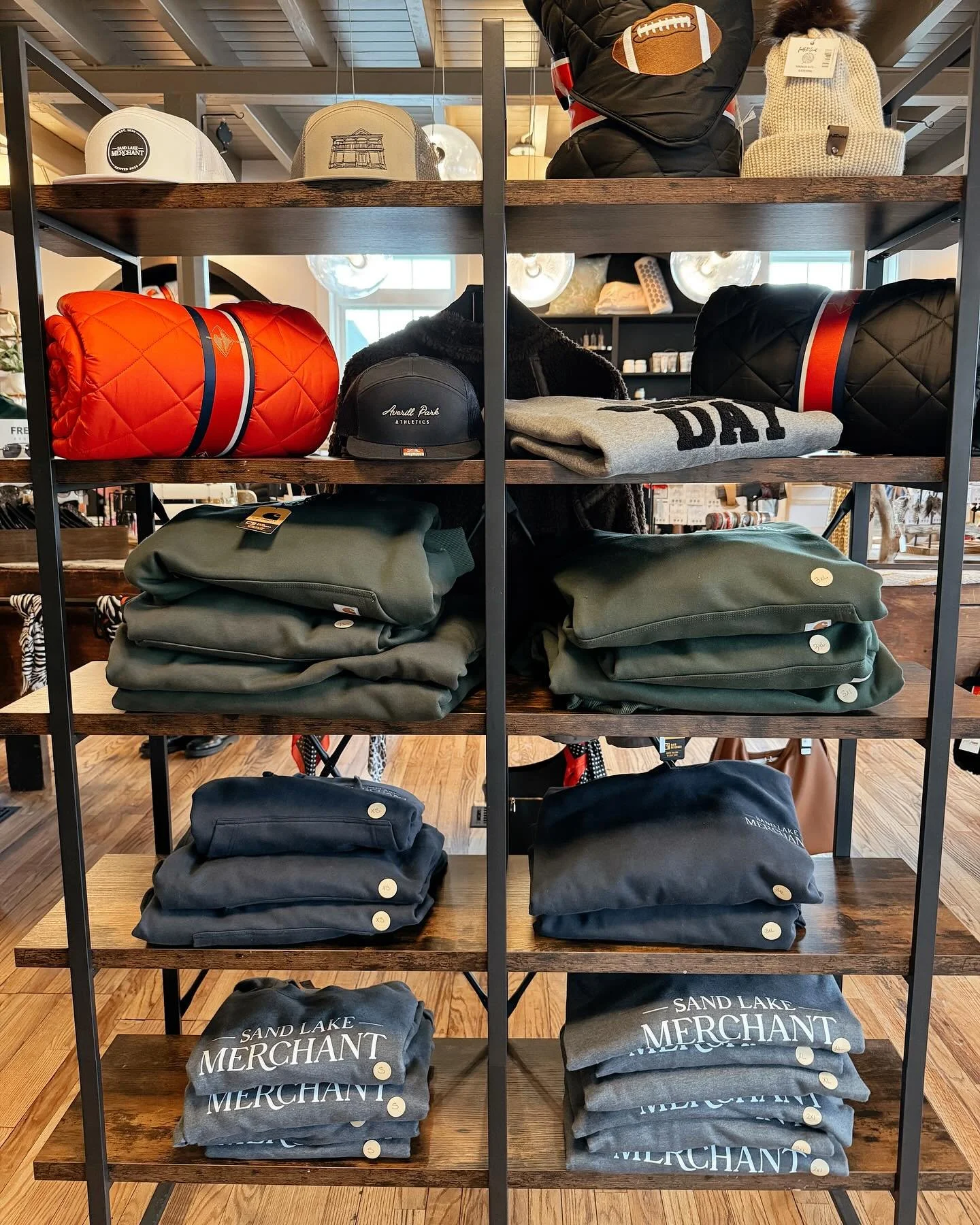 Enjoy SLM&rsquo;s 20% off sweatshirt sale this weekend! If you&rsquo;ve been eyeing one of our cozy SLM or a game day sweatshirts, now is the time to grab it! There is a limited supply left and once they&rsquo;re gone, they&rsquo;re gone!💨 We&rsquo;