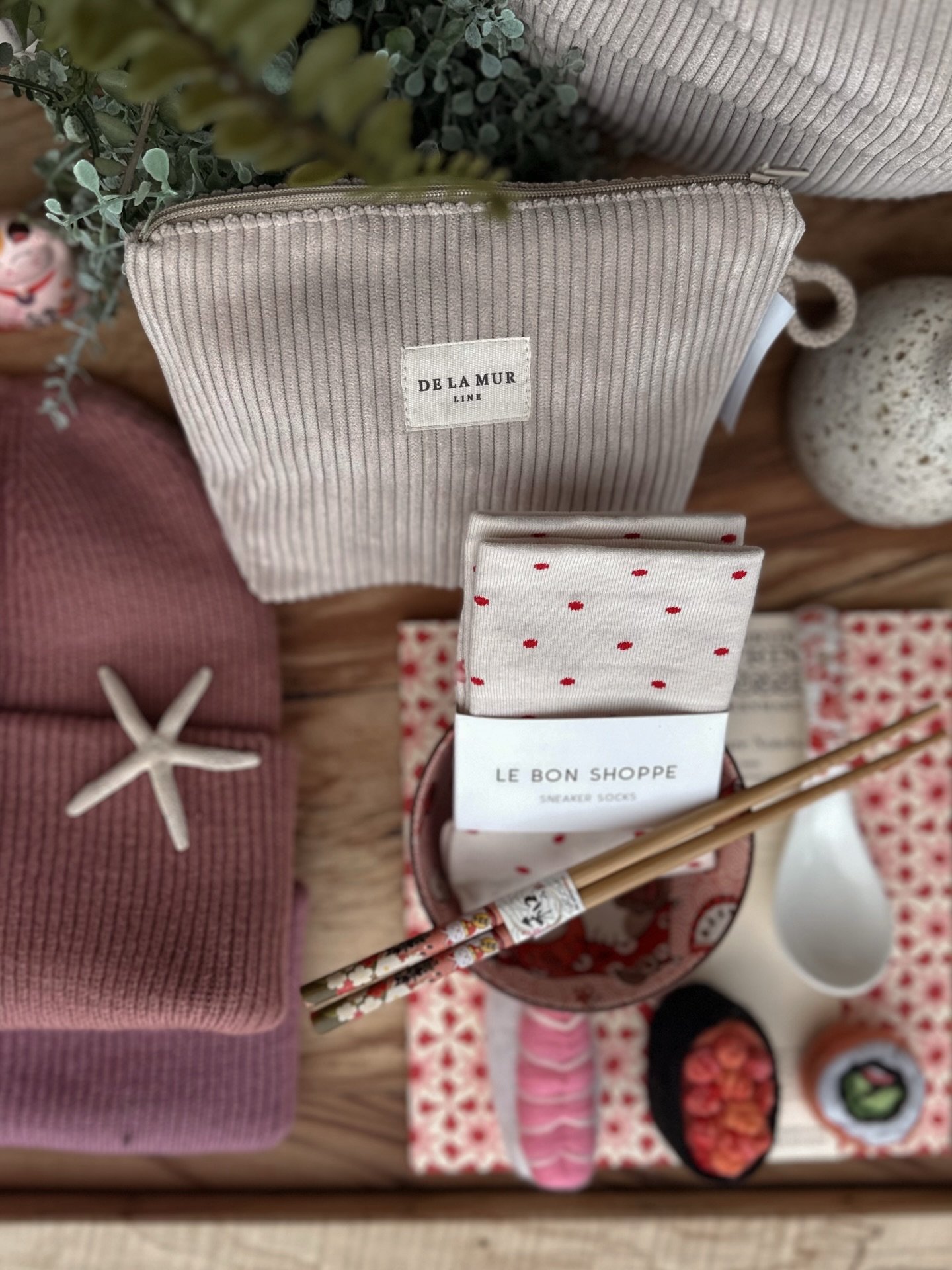 Pop in and explore our little shop by the coast. Gifts made to be given (or kept for yourself) ✨ 

We&rsquo;re open all Easter weekend, 10-5 🐚

#westbay #gifts #homeinterior #lovedorset #easter