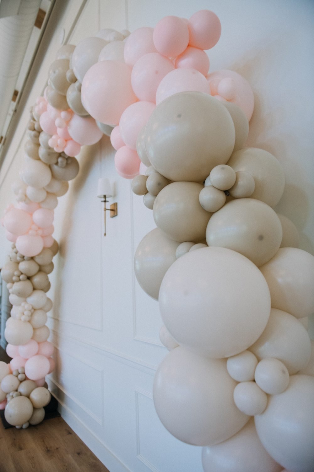 Organic Balloon Arch.jpg