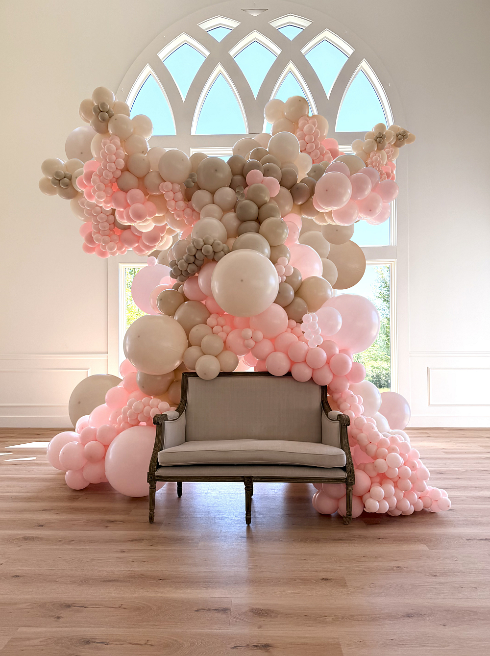 Showstopper organic balloons
