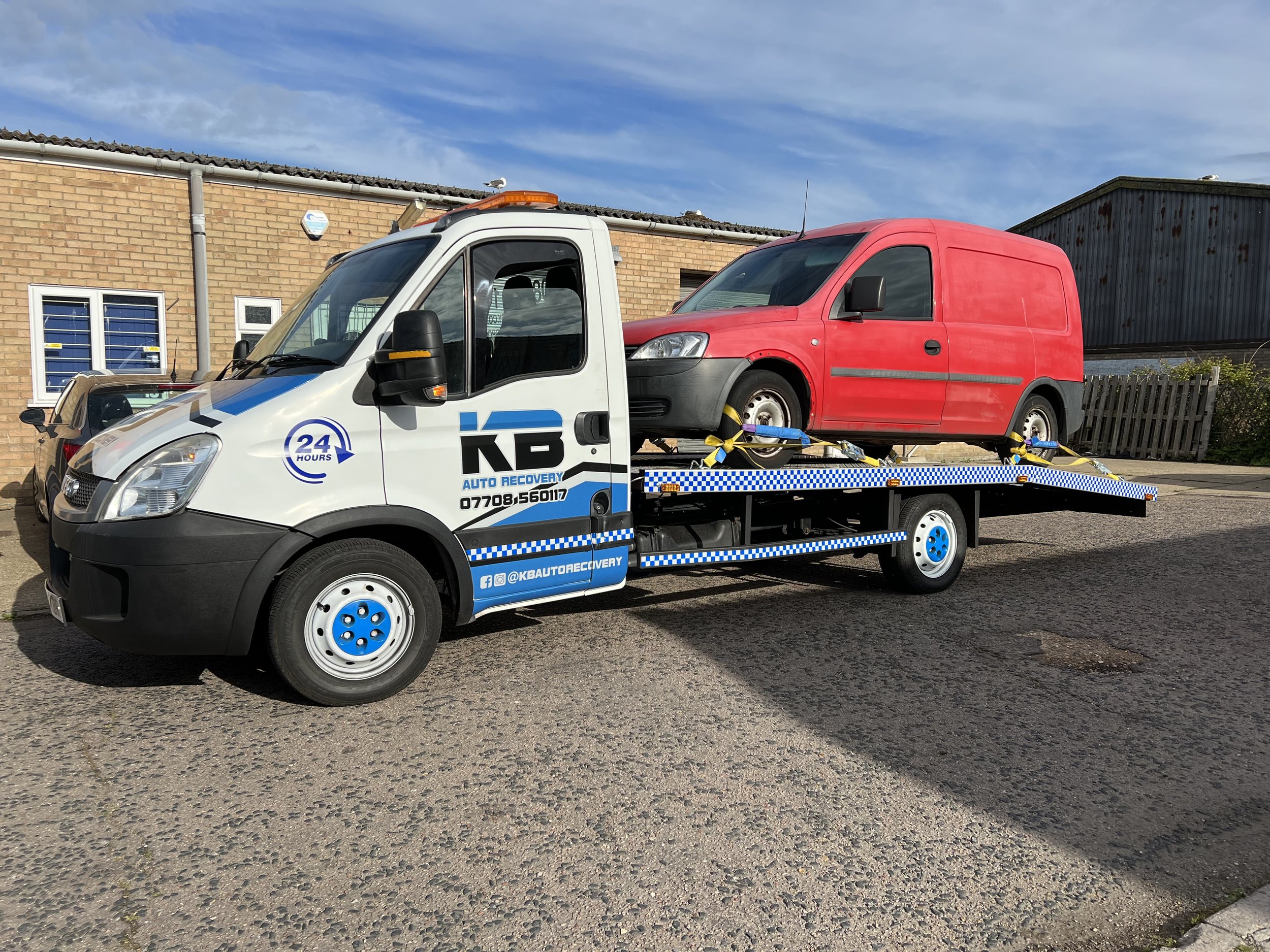 KB Auto Recovery Roadside Recovery Delivery Service UK