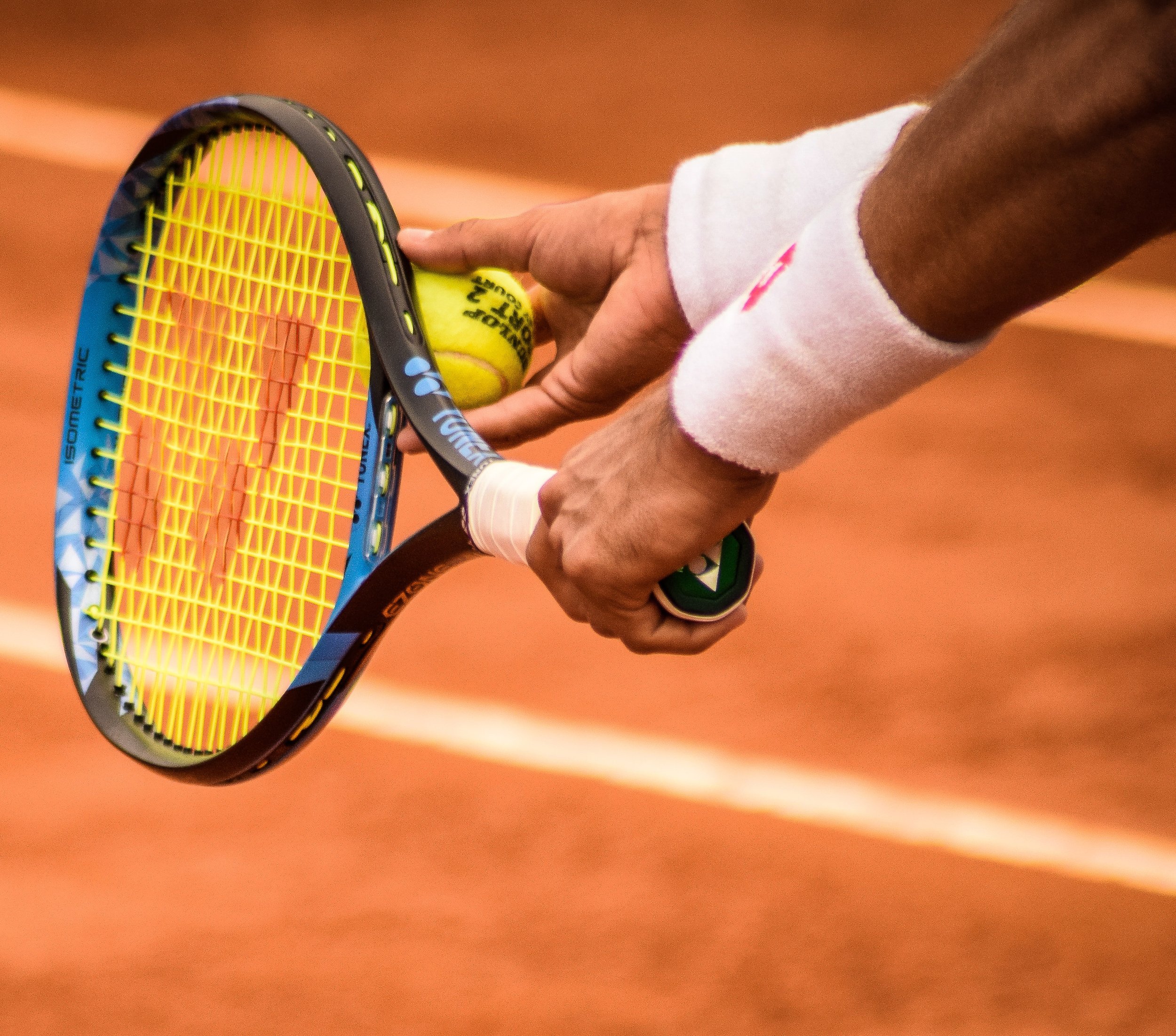 Racquet Crop 3 gonzalo-Runwize Sports Wallingford.jpg