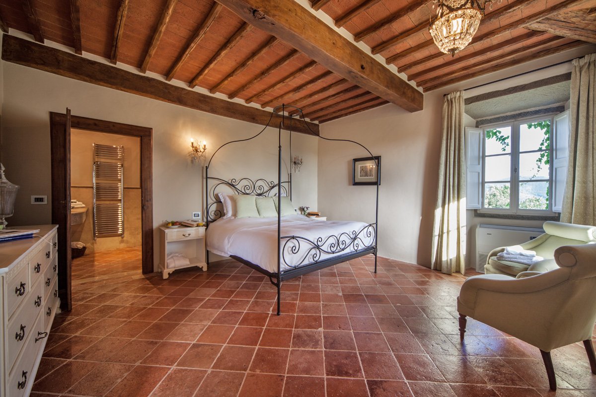 1st bedroomvilla.jpg