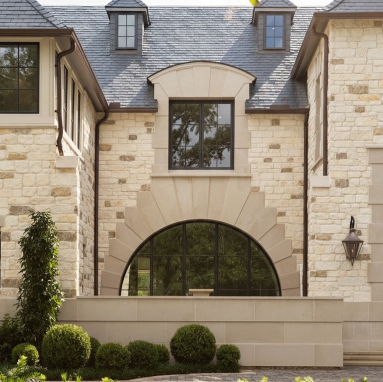 Home for the holidays 💡 Absolutely stunning project we worked on with @fiftyseventhandseventh 🛠️ photos by @backwatercreative