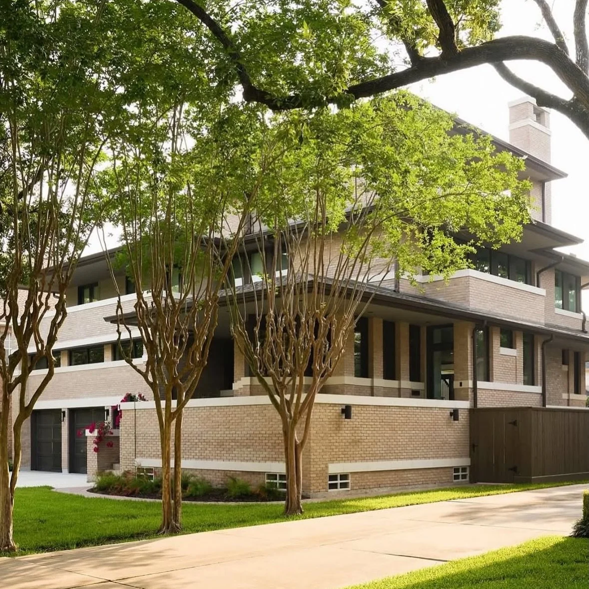 Creating beautiful spaces with @hollenbeckarchitects 💡