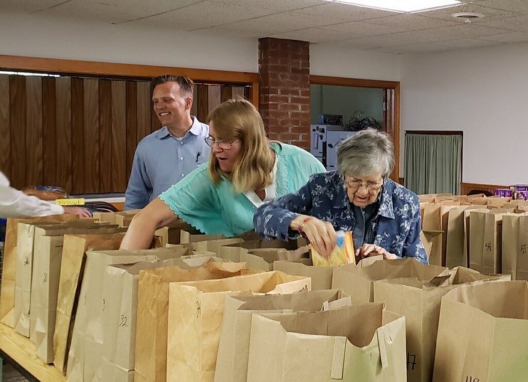 Great work being done at the Cottage Grove Food Pantry at Bryn Mawr Church yesterday! Glad to have been a part of it!

#foodpantry #community