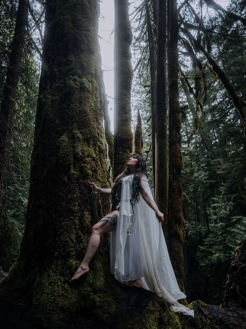 🌲💫💦🌿🗡️

📸: @hkemphoto