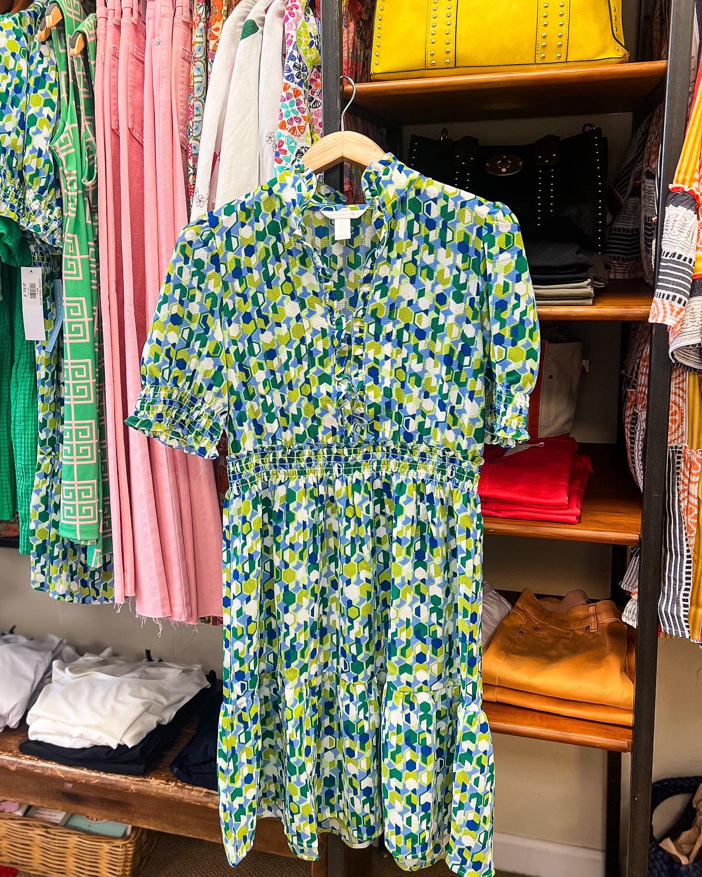 Feeling ☀️🤗💐 in these spring dresses! Stop by for all the colorful pieces this weekend! 
.
.
.
.
.
.
#fairfieldcounty #fairfieldct #fairfieldmoms #westportmoms #boutiquestyle #shopsmall #womenowned #cashmere #sweater #fallstyle #accessories #fairfi