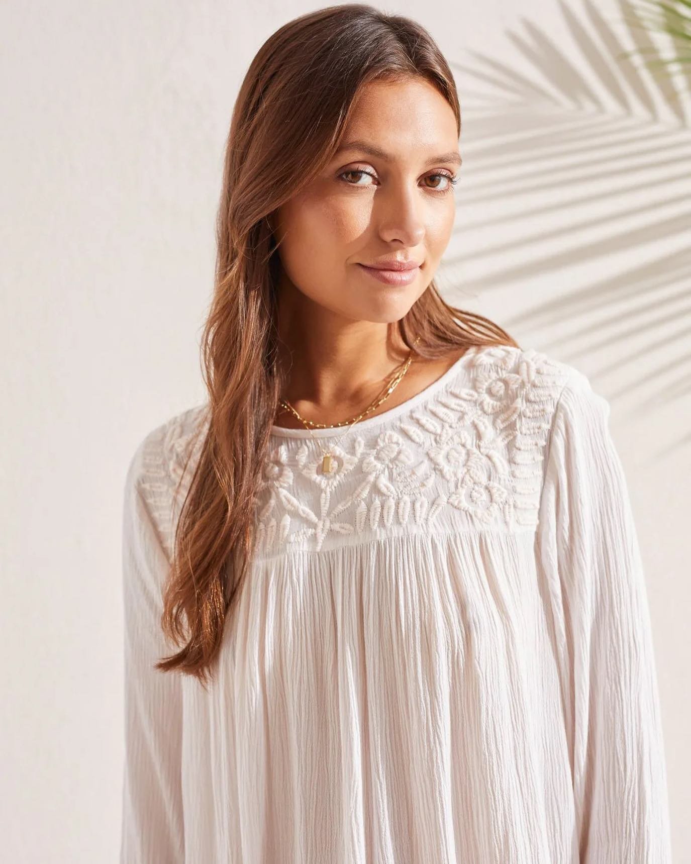 This crepe fabric flowy drape blouse gives you that feminine feel! 😍
.
.
.
.
.
.
#fairfieldcounty #fairfieldct #fairfieldmoms #westportmoms #boutiquestyle #shopsmall #womenowned #cashmere #sweater #fallstyle #accessories #fairfielduniversity #sacred