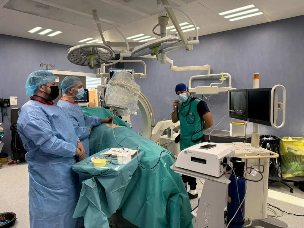 Криоаблация на гръбначния стълб Д-р Калоян Йорданов