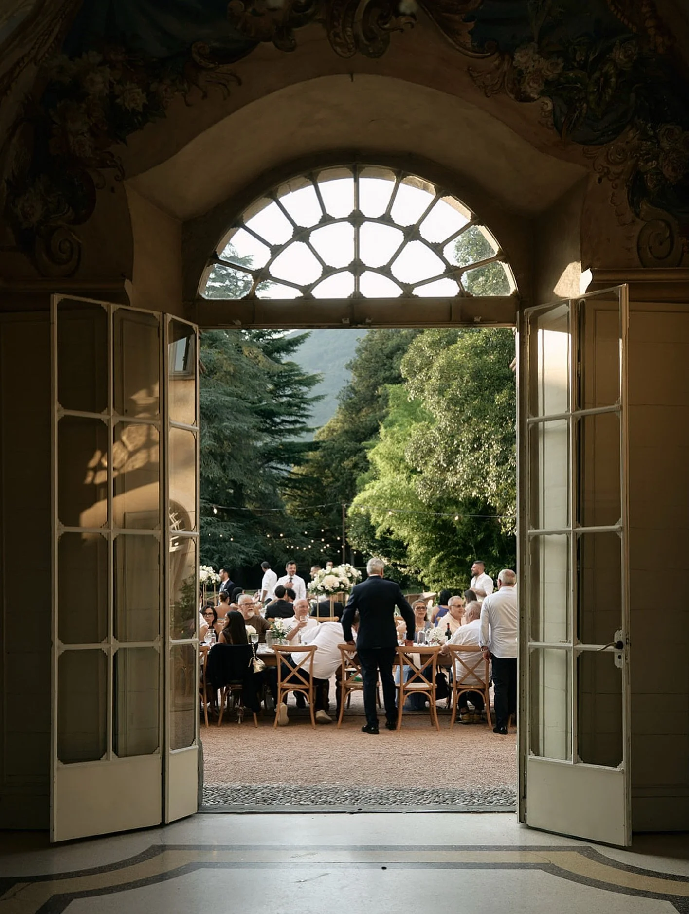Cozy 

Venue &mdash; @villa_malliana 
Wed Designer &mdash; @eb_weddingdesigner
MUA &mdash; @giorgiamasotti.mua 
Music &mdash; @magnicomi 

#wedding #matrimonio #weddingphotography #weddingphotographer #fotografodimatrimonio #villamalliana #matrimonio