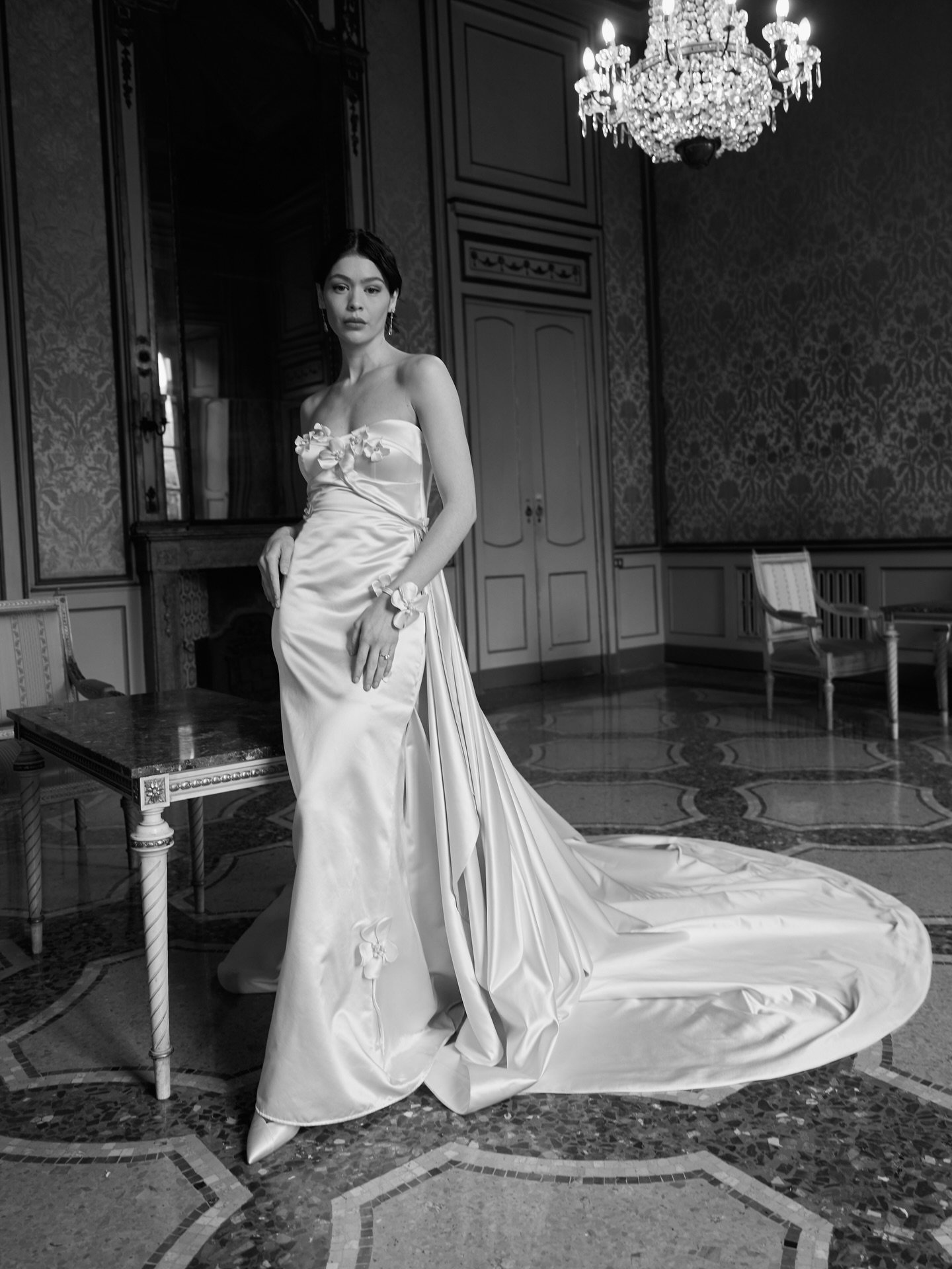 Liberty
.
.
.
Styled Shoot in Milan

@confapimilano 

Location &mdash; @palazzocusani 
Presidente ConfapiD Milano &mdash; @serenag73 
Designer &mdash; @giuliabiffis 
Event and Wedding  Planner &mdash; @ivanavegetti_weddingplanner 
Make-up and Hair &m