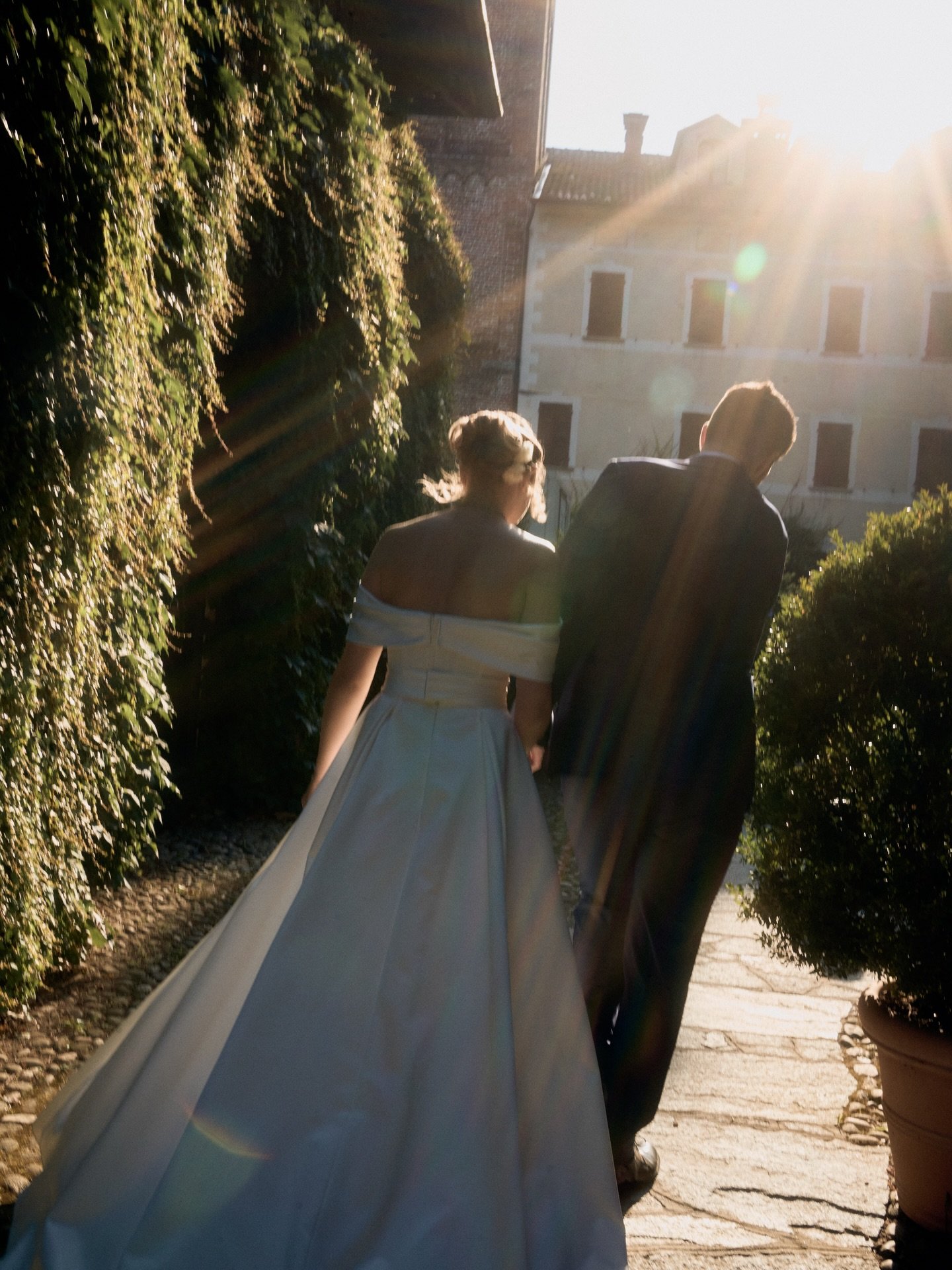 Let's go take some couple pictures 

Captured for @robertaformentiniweddingphoto 

#wedding #weddingphotographer #italyweddingphotographer