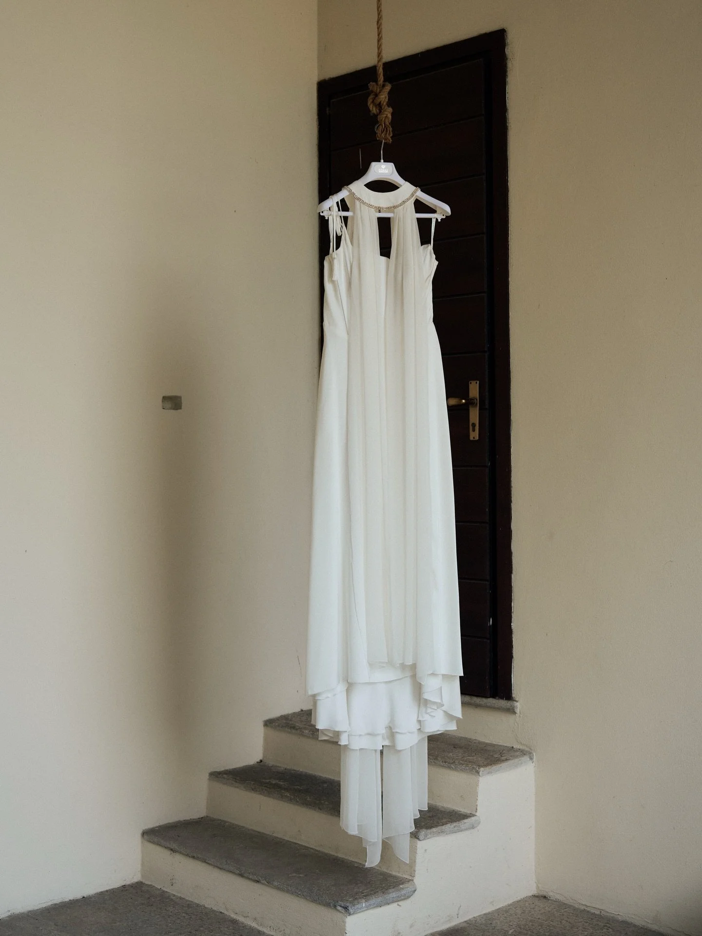 Hanged

Captured for @gaia.fotografie 

#wedding #bridedress #italywedding #weddingphotography #weddingphotographer